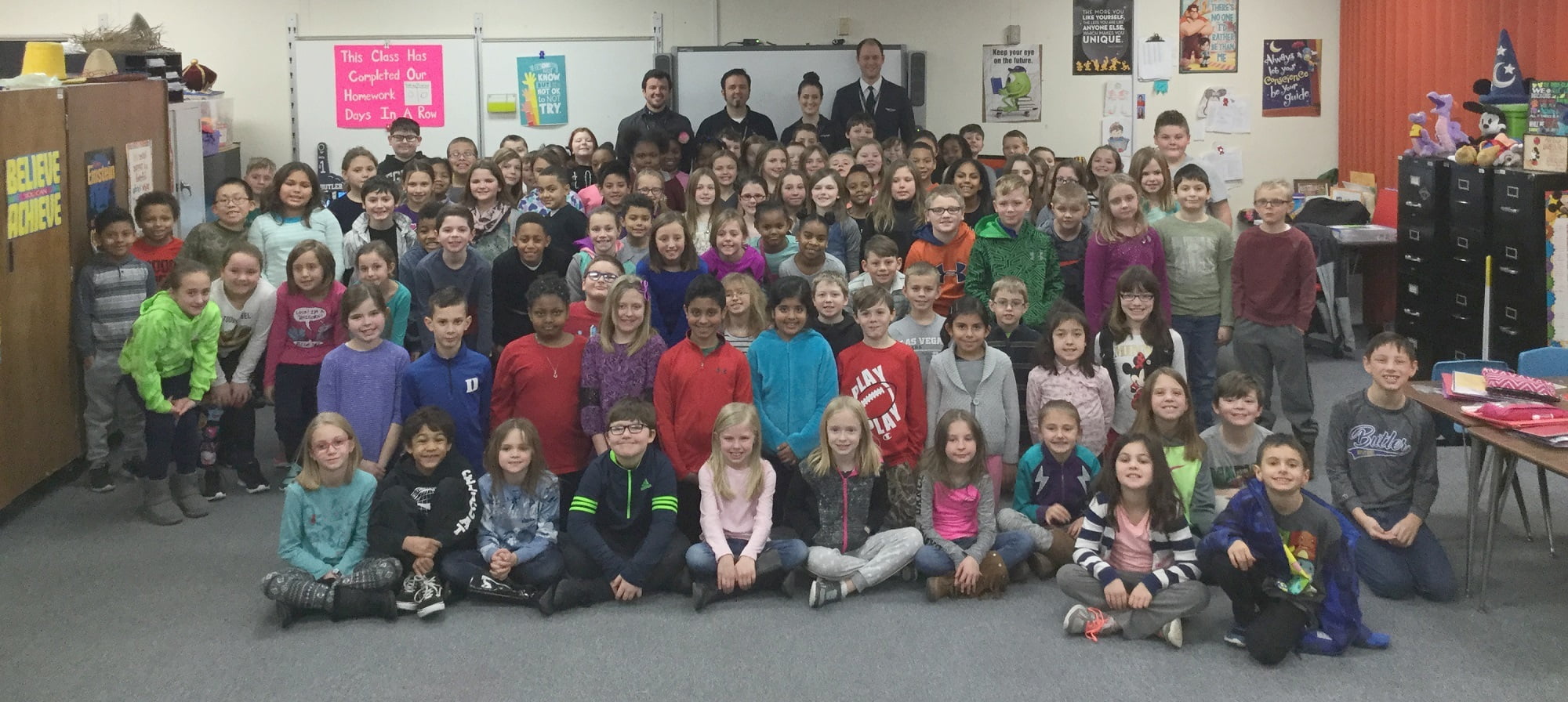 PSA Airlines Leaders Share Their Professional Experiences for Local Career Day