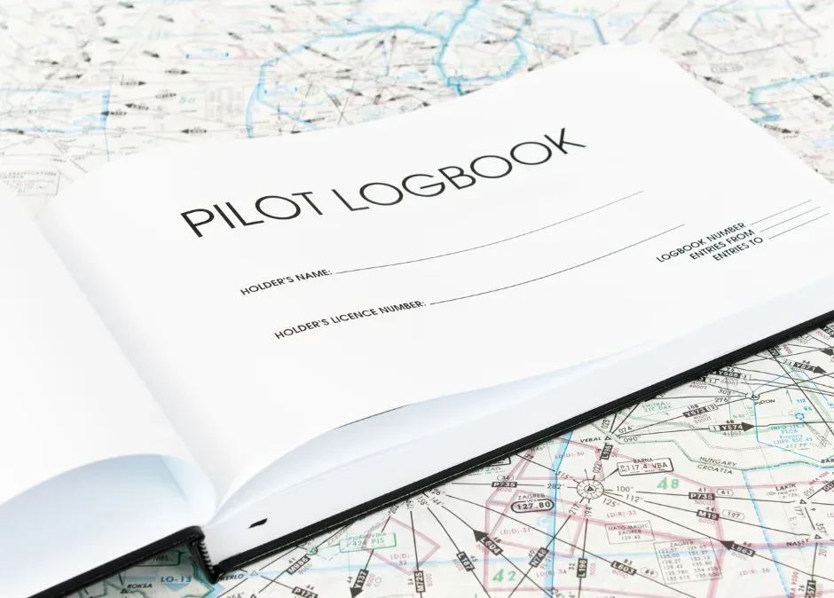 tips from a recruiter for your pilot logbook